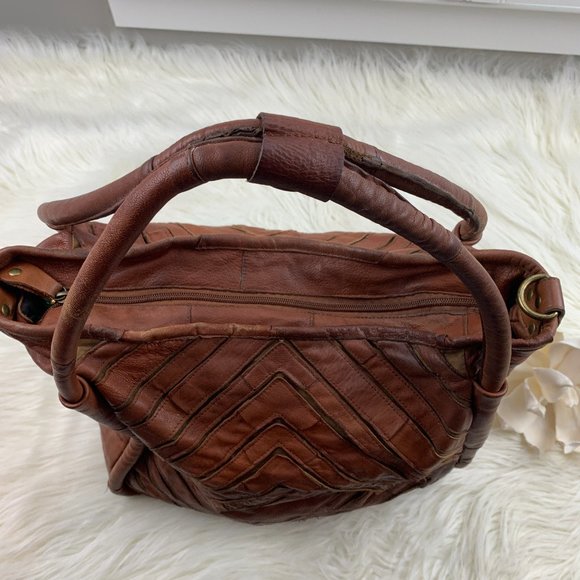 Lost & Found Benecio Diamond Pattern Leather Tote - Picture 6 of 8